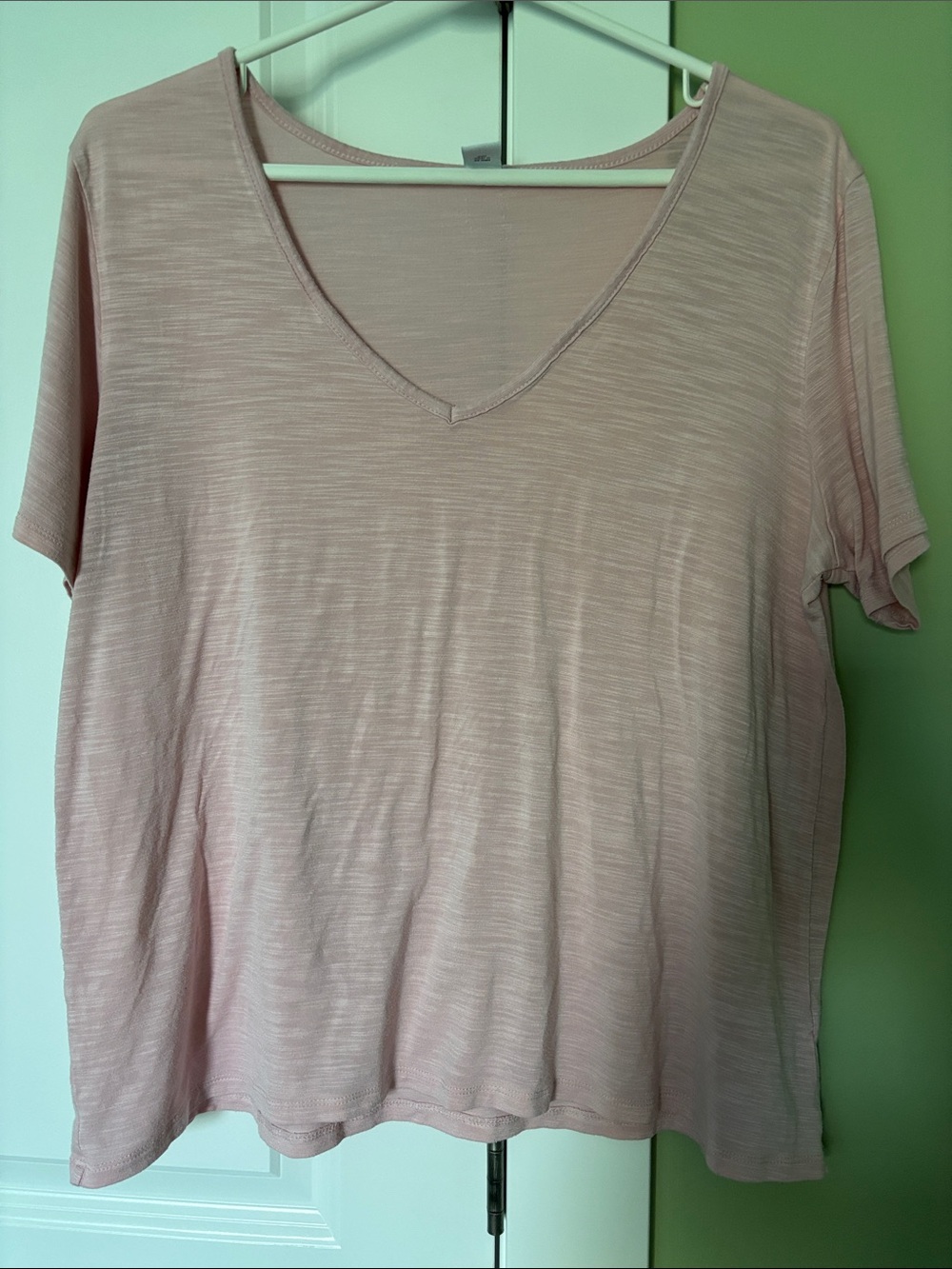 Old Navy Lightweight V-Neck Tee - Pale Pink